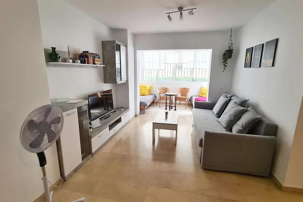 Apartment Excellent Choice, Beach, Pool, 150 Qm, Air-Conditioning, 1-8 Guests, Families Fuengirola Spain