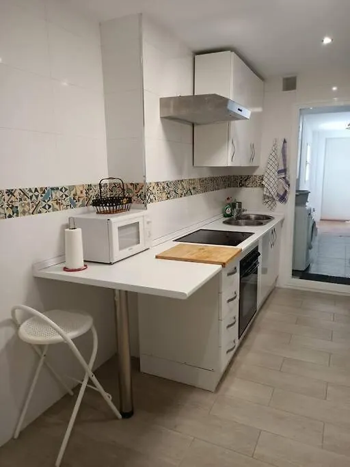 Excellent Choice, Beach, Pool, 150 Qm, Air-Conditioning, 1-8 Guests, Families Fuengirola
