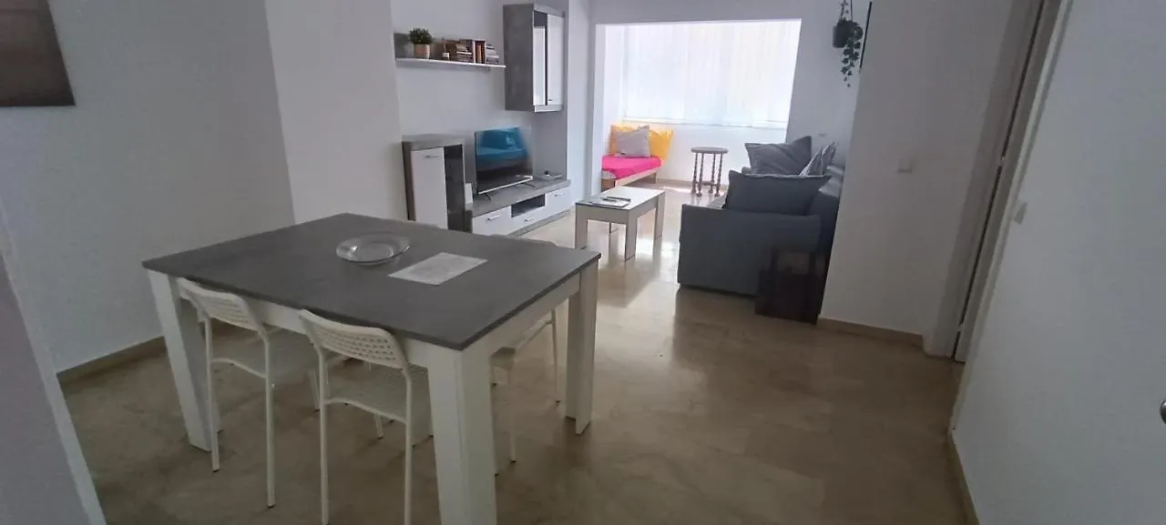 Excellent Choice, Beach, Pool, 150 Qm, Air-Conditioning, 1-8 Guests, Families Fuengirola Apartment